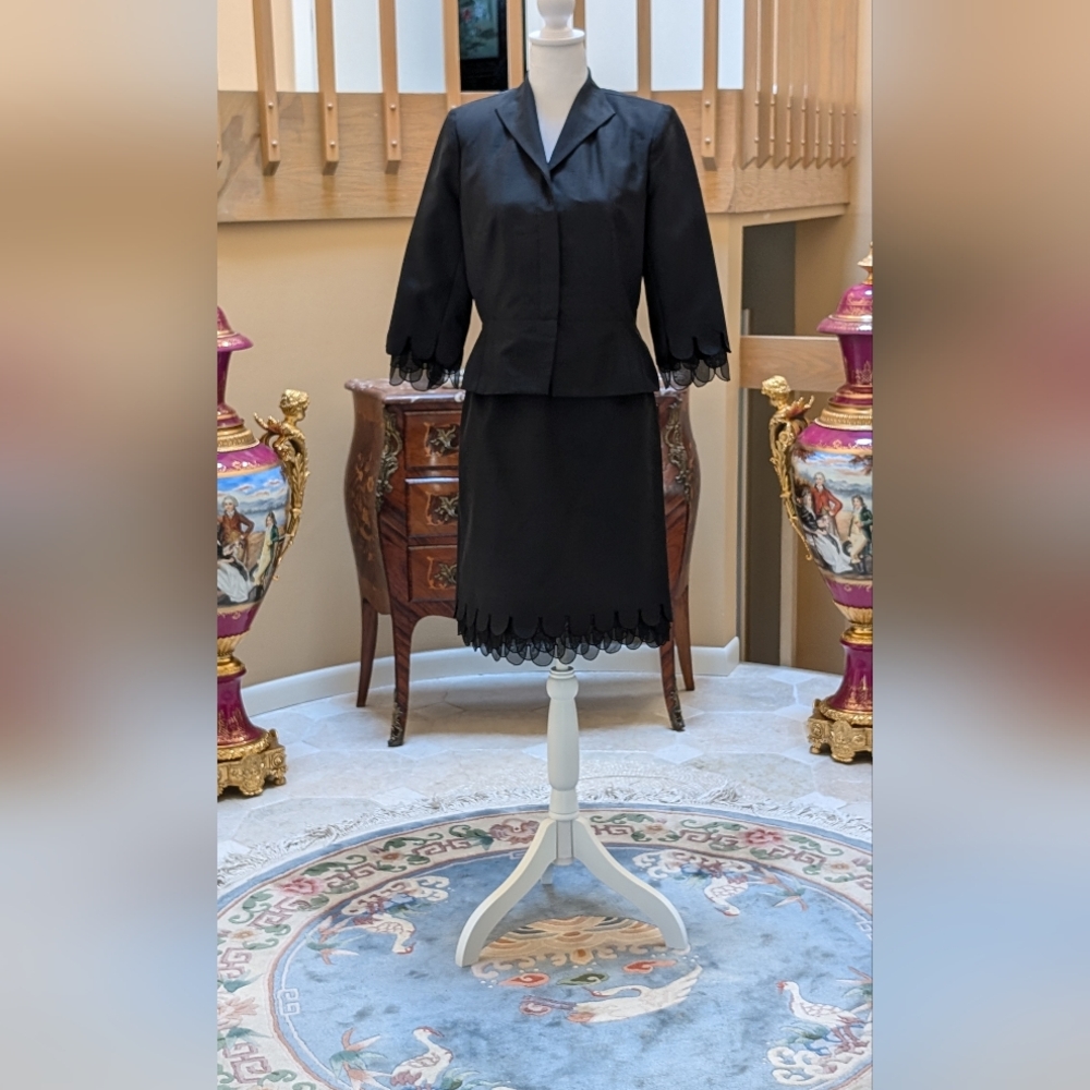 Kay Unger black suite